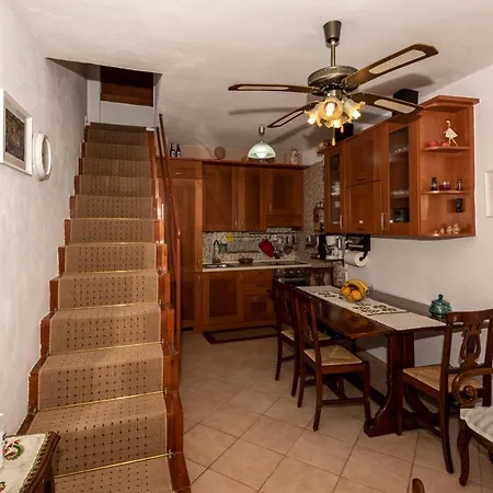 Nyaraló Mimosa Cozy Maisonette *