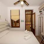 Mimosa Cozy Maisonette